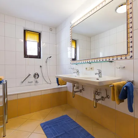 Haus Kaschutnig * Fiss